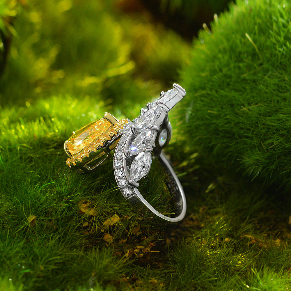 Regal 4.0ct Pear cut Engagement Ring for Women in Sterling Silver