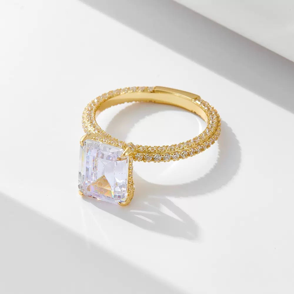 Regal 3.5 Carat Emerald Cut 2-Piece Wedding Ring Set for Women in Sterling Silver