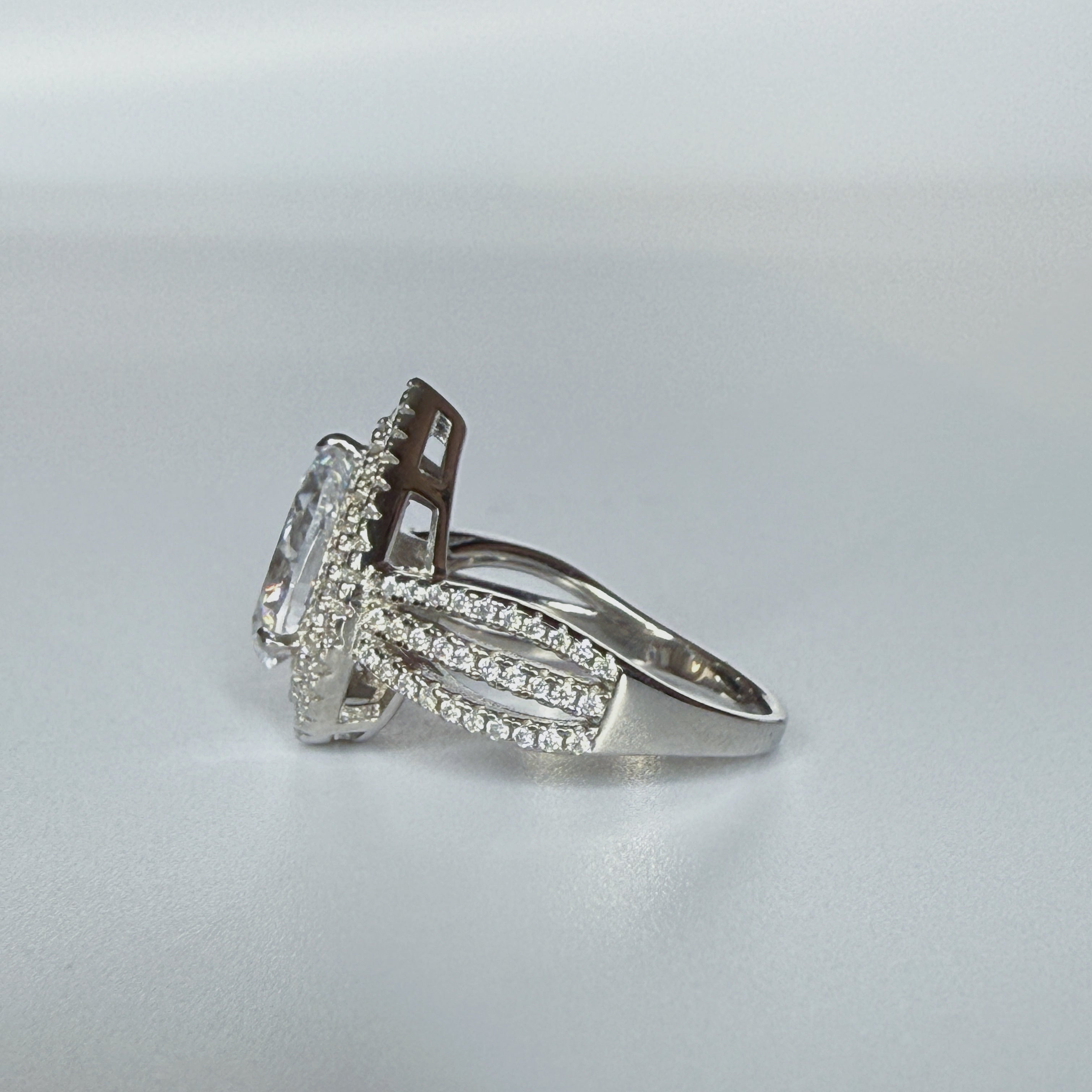 Glistening Pear 2.5 Carat Pear Cut Engagement Ring in Sterling Silver