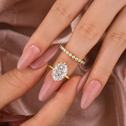 Royal Gleam 5.5 Carat Oval Cut Wedding Set in Sterling Silver