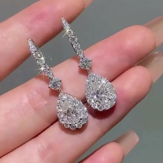 Sophisticated Minimal 2.0Ct Women's Stud Earrings