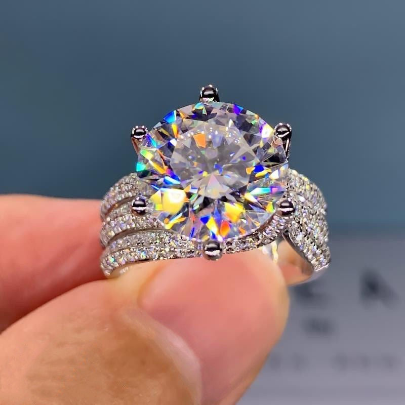 Regal 5.0ct Round cut Engagement Ring for Women in Sterling Silver