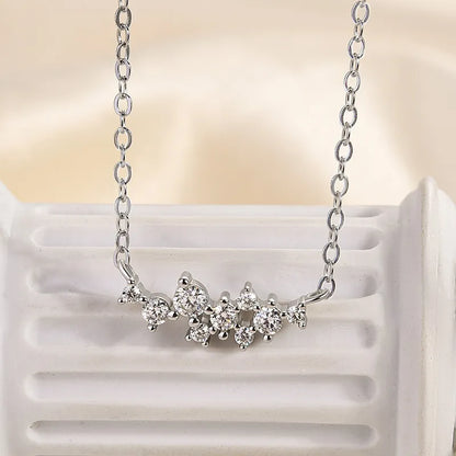 0.3ct Chic Round Cut Pendant Necklace In White Gold