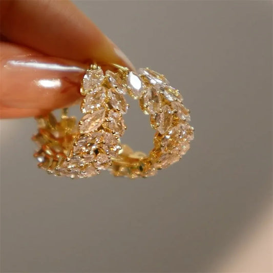 Polished Sparkling 6.5Ct Women's Stud Earrings