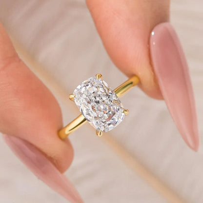 Grand Splendor 3.5ct Oval Cut Engagement Ring for Women in Sterling Silver