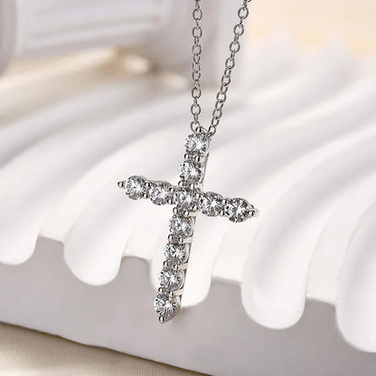 Timeless Pendant Necklace For Women In White Gold