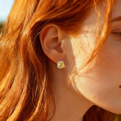 Refined Lustrous 2.0Ct Women's Stud Earrings