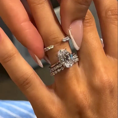 Royal Gleam 4.0 Carat Oval Cut Wedding Set in Sterling Silver