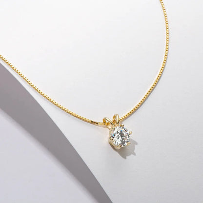 1.0 Ct Delicate Round Cut Pendant Necklace For Women In Yellow Gold
