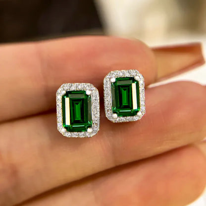 Graceful Modern 1.5Ct Women's Stud Earrings
