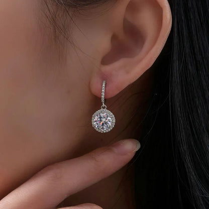 Stunning Lustrous 1.0Ct Women's Stud Earrings