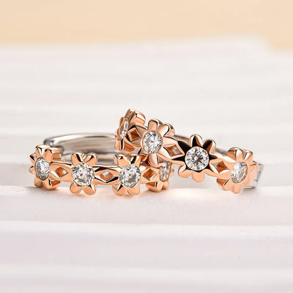 Refined Lustrous 0.3Ct Women's Stud Earrings