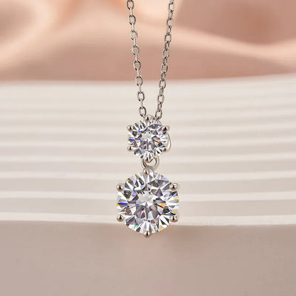 4.0ct Elegant Round Cut Pendant Necklace In White Gold