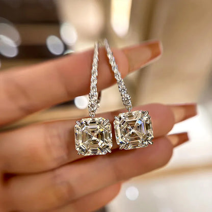 Elegant Minimal 4.0Ct Women's Stud Earrings