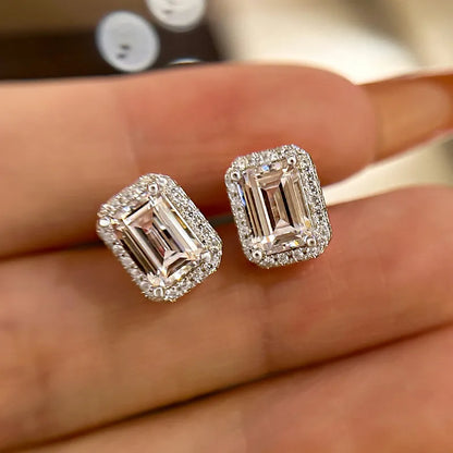 Classic Sparkling 1.5Ct Women's Stud Earrings
