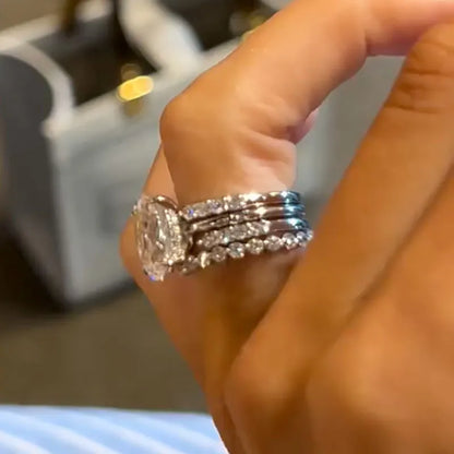 Royal Gleam 4.0 Carat Oval Cut Wedding Set in Sterling Silver