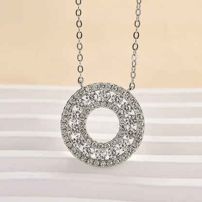 1.5ct Chic Round Cut Pendant Necklace In White Gold