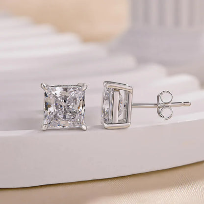 Elegant Minimal 2.0Ct Women's Stud Earrings