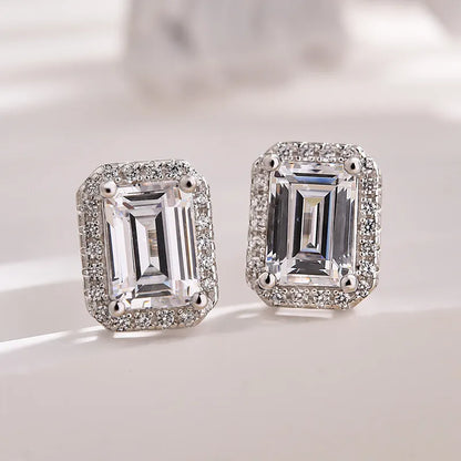 Classic Sparkling 1.5Ct Women's Stud Earrings