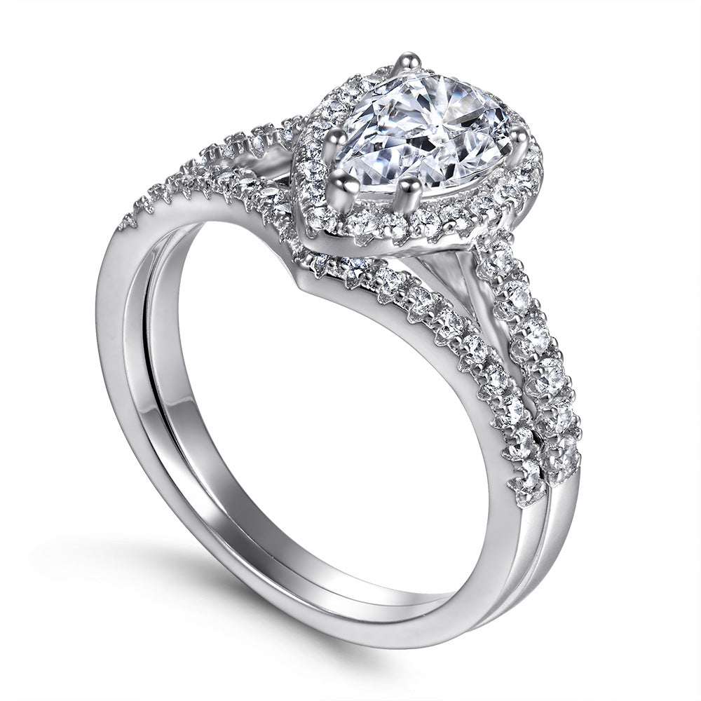 Romantic 1.5ct Pear cut 2pc Wedding Ring Set for Women in Sterling Silver