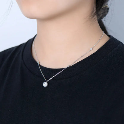 2.0ct Graceful Round Cut Pendant Necklace For Women In White Gold