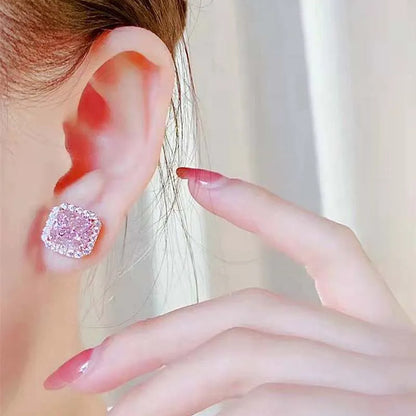 Elegant Minimal 3.0Ct Women's Stud Earrings