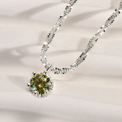 0.5ct Exquisite Round Cut Pendant Necklace For Women In White Gold