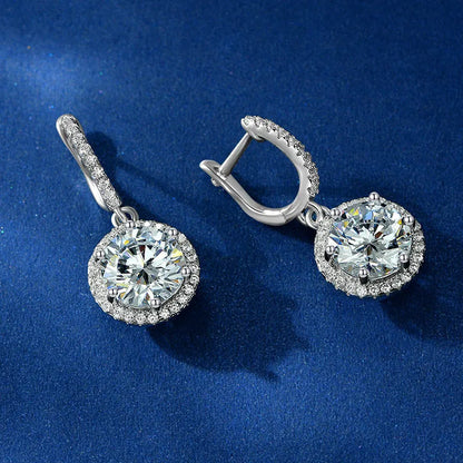 Stunning Lustrous 1.0Ct Women's Stud Earrings