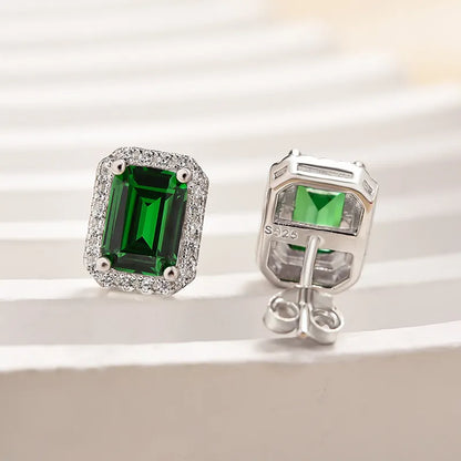 Graceful Modern 1.5Ct Women's Stud Earrings