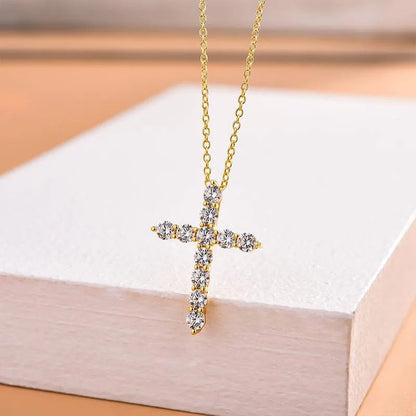 Timeless Pendant Necklace For Women In White Gold