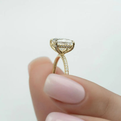 Royal Gleam 1.0 Carat Princess Cut Engagement Ring in Sterling Silver