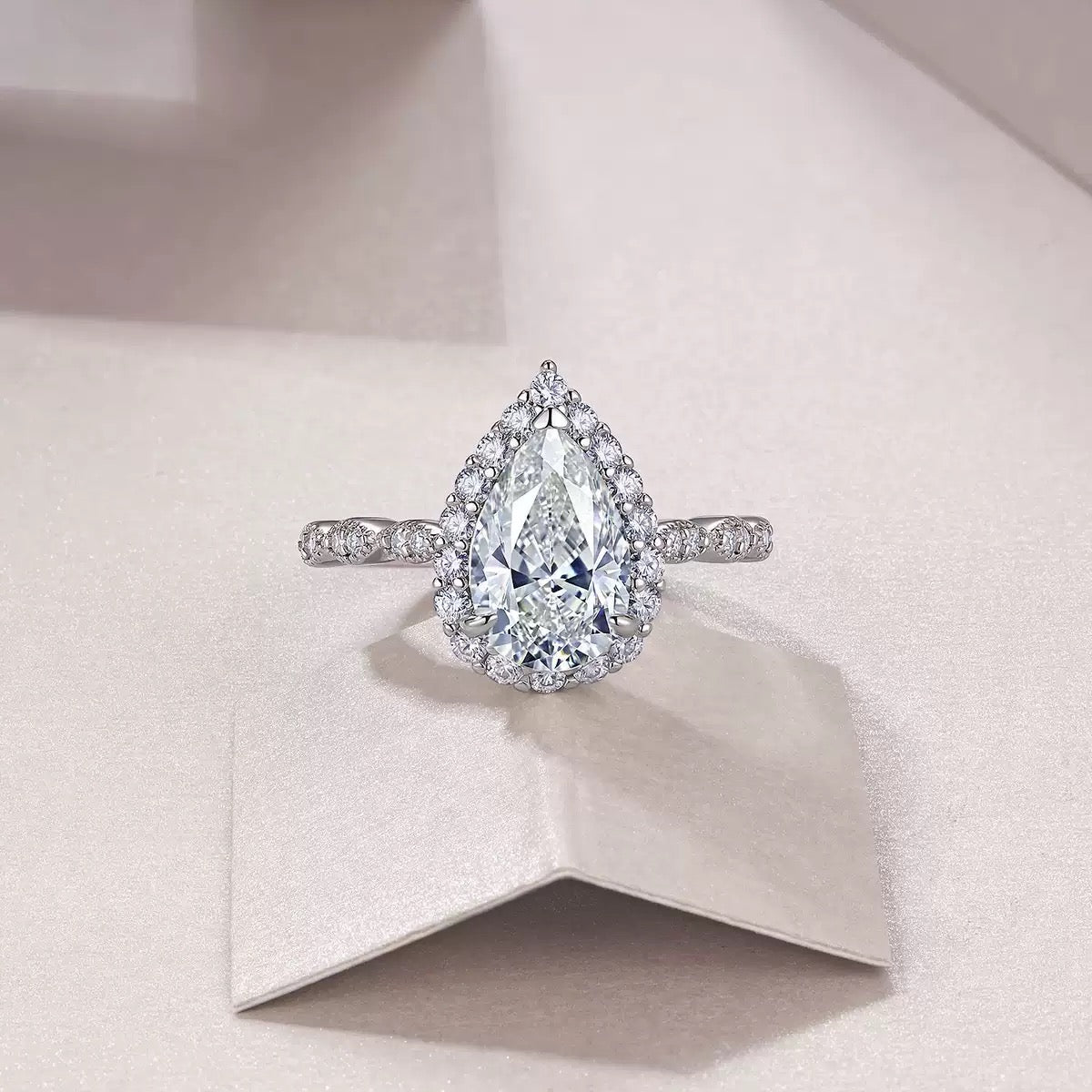 Glamorous Pear 3CT Moissanite Solitaire Ring in Sterling Silver 925