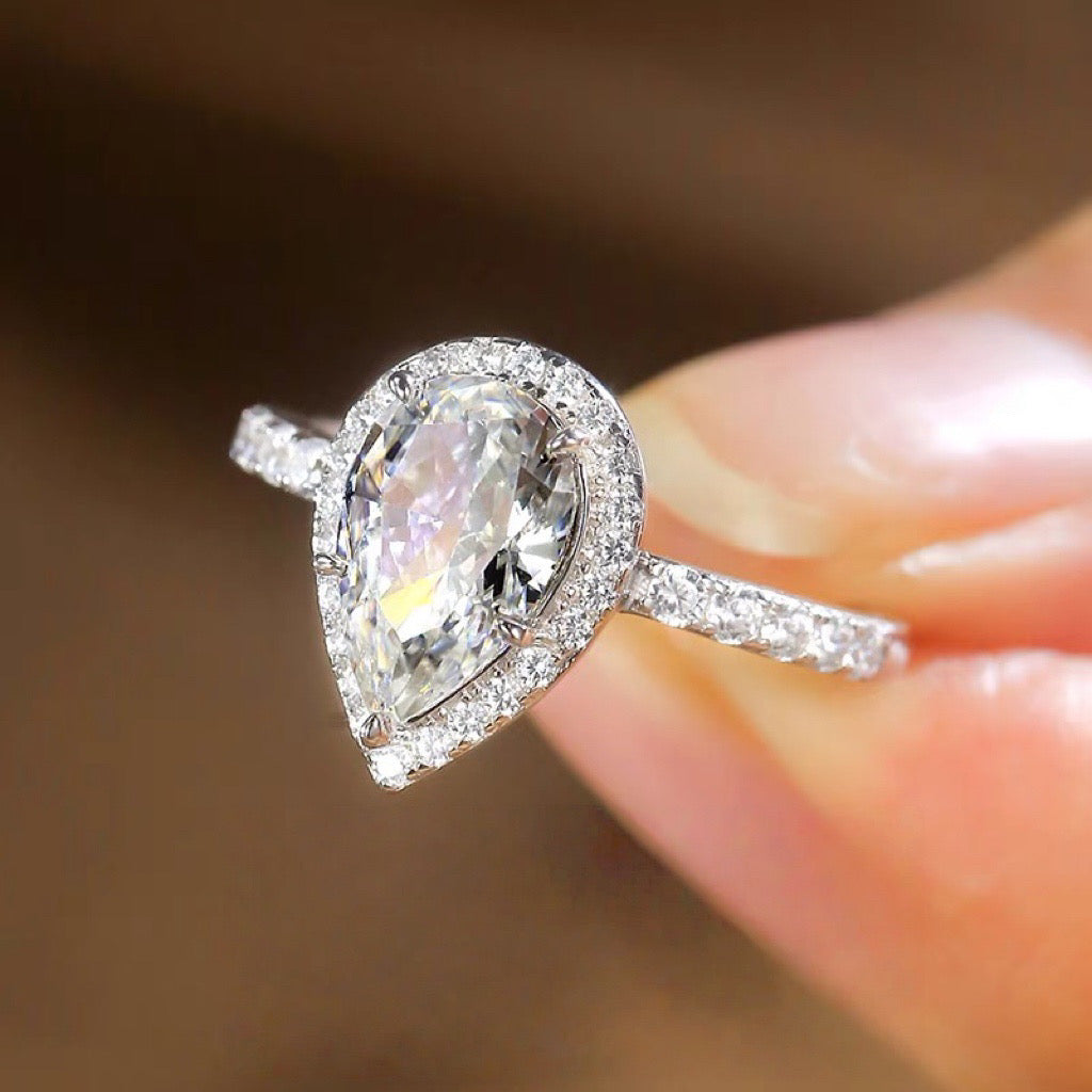 Glamorous Pear 3CT Moissanite Solitaire Ring in Sterling Silver 925