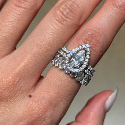Dazzling Pear 1.5 Carat Pear Cut 3 - Piece Ring Set in Sterling Silver