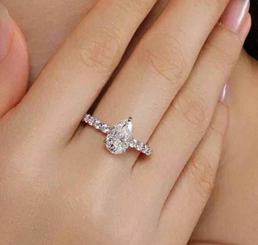 Graceful Pear 1CT Pear - Shaped Moissanite Solitaire Ring in Sterling Silver 925