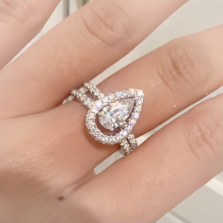 Petal Drop 1.5 Carat Pear Cut 2-Piece Wedding Set in Sterling Silver