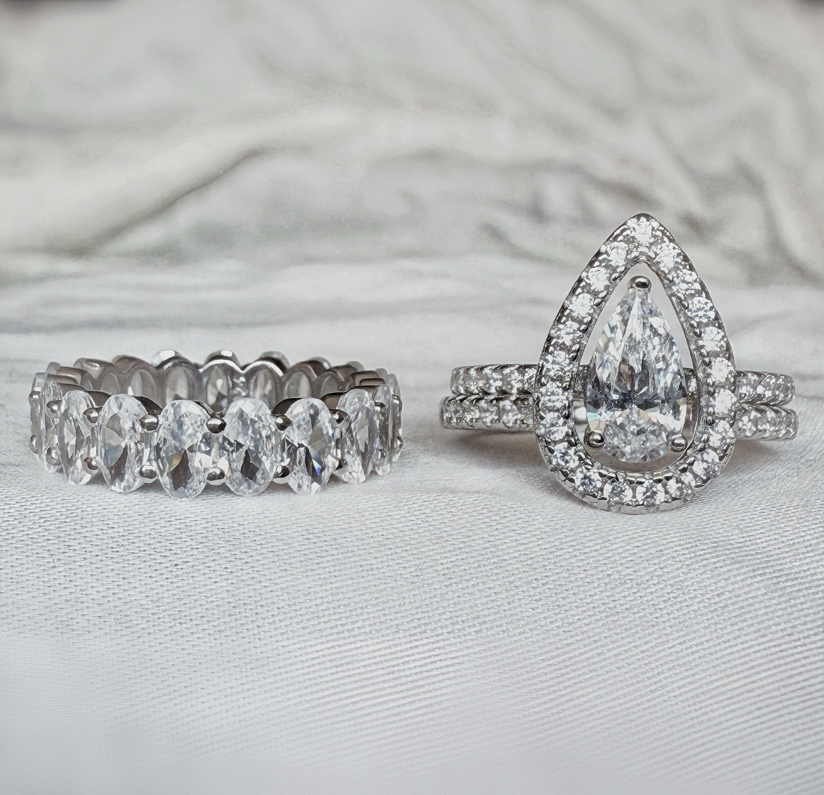 Dazzling Pear 1.5 Carat Pear Cut 3 - Piece Ring Set in Sterling Silver