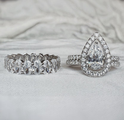 Dazzling Pear 1.5 Carat Pear Cut 3 - Piece Ring Set in Sterling Silver