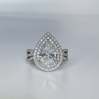 Glistening Pear 2.5 Carat Pear Cut Engagement Ring in Sterling Silver