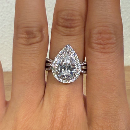 Glistening Pear 2.5 Carat Pear Cut Engagement Ring in Sterling Silver