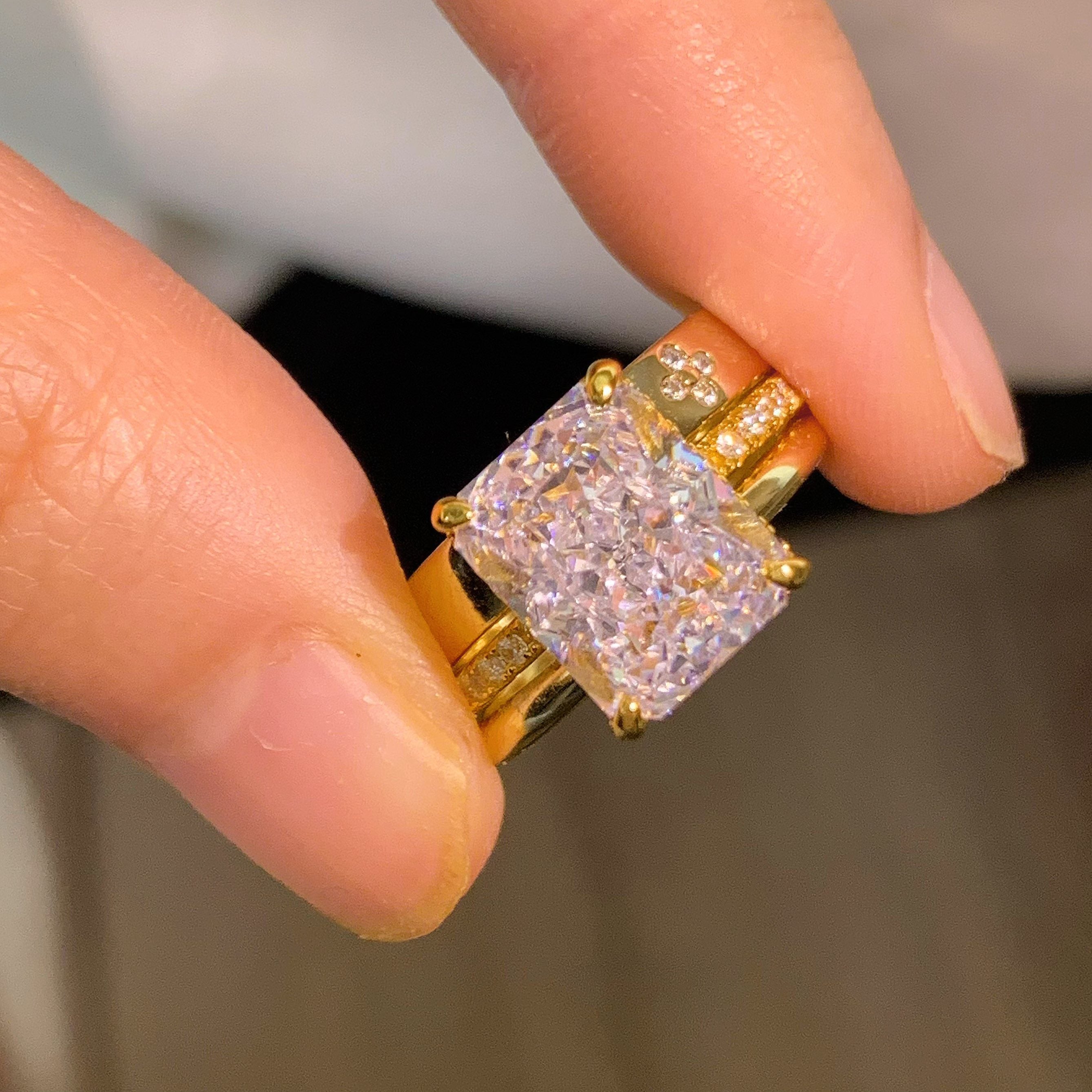 Elegant 4.0ct Radiant cut 3pc Wedding Ring Set for Women in Sterling Silver