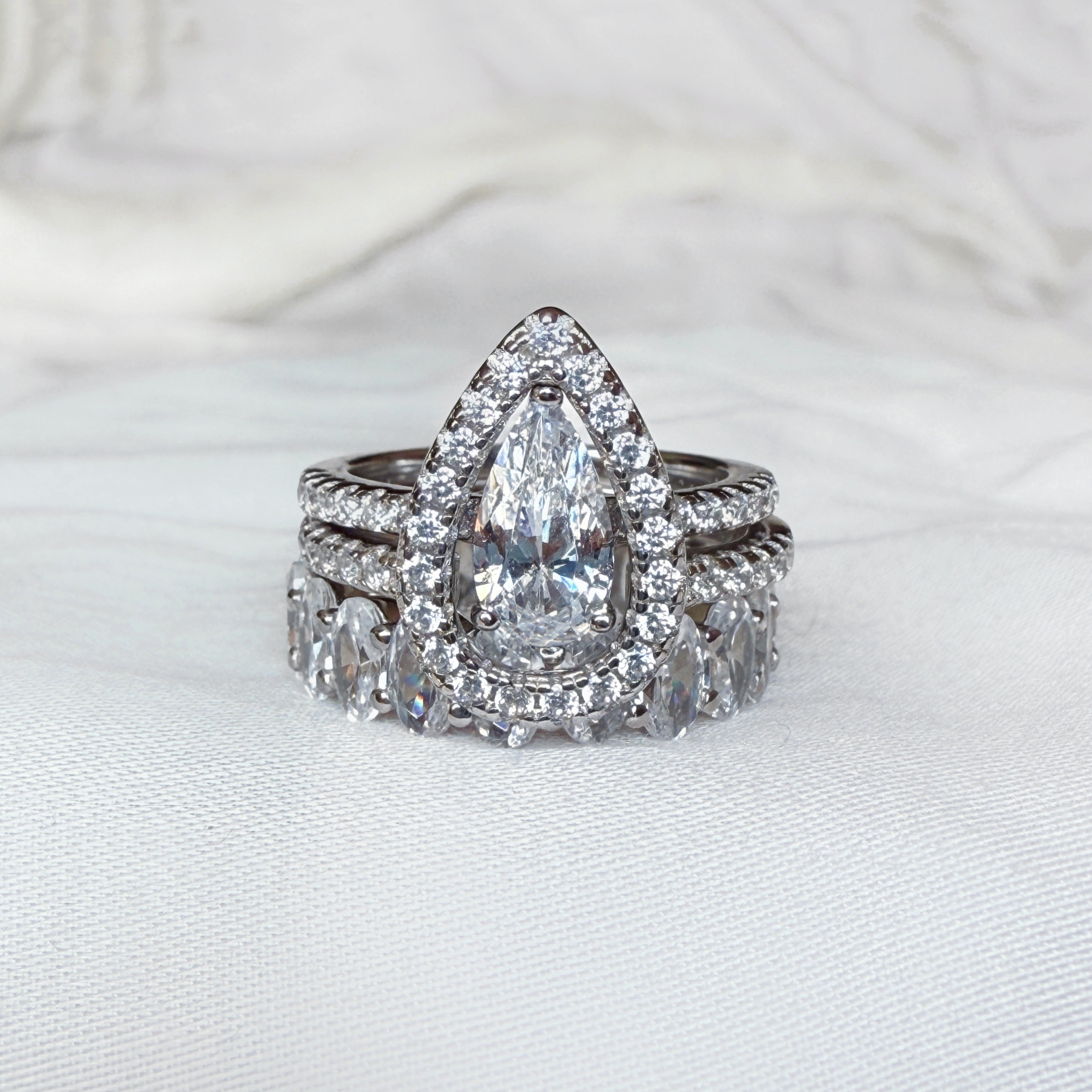 Dazzling Pear 1.5 Carat Pear Cut 3 - Piece Ring Set in Sterling Silver